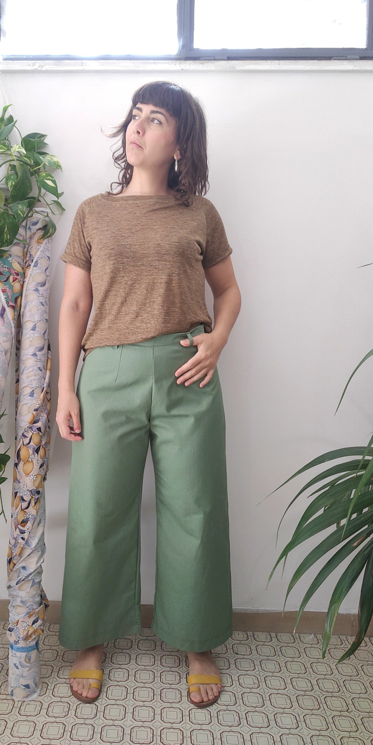 Pantalone Gambadritta in gabardina di Cotone Verde